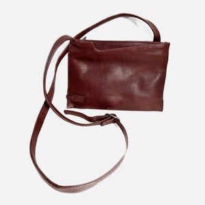 Tano Leather Fully Lined Crossbody Bag Zip Closure Adjustable Strap Compartments